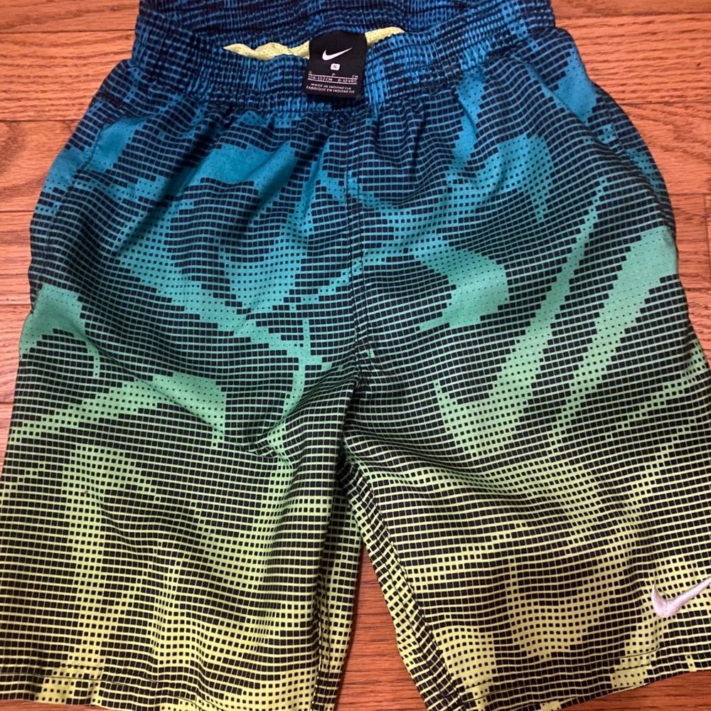 Boys NIKE Swim trunks Size S (Small)